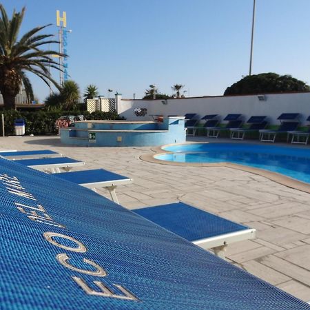 Hotel Eco Del Mare Marina di Massa Ngoại thất bức ảnh