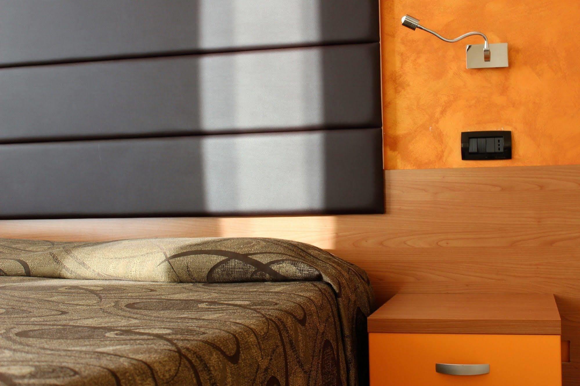 Hotel Eco Del Mare Marina di Massa Ngoại thất bức ảnh