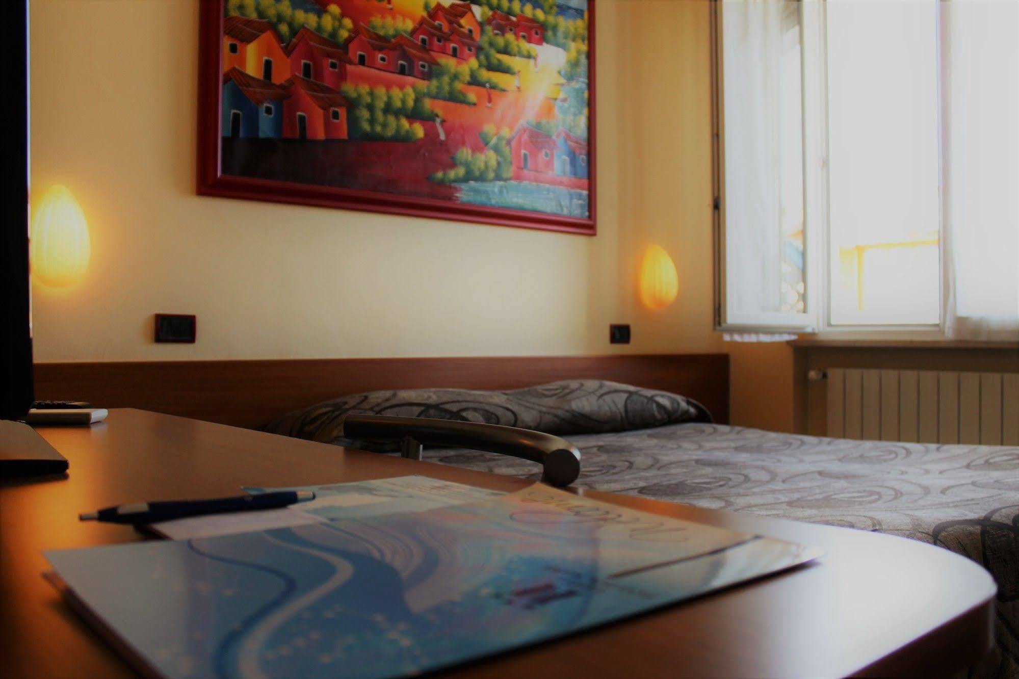 Hotel Eco Del Mare Marina di Massa Ngoại thất bức ảnh