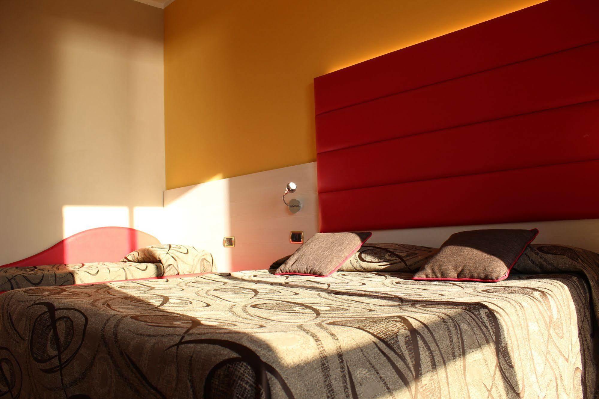 Hotel Eco Del Mare Marina di Massa Ngoại thất bức ảnh